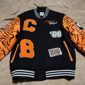 Vengeance78 Cincinnati Bengals "WHO DEY" Black And Orange Varsity Jacket